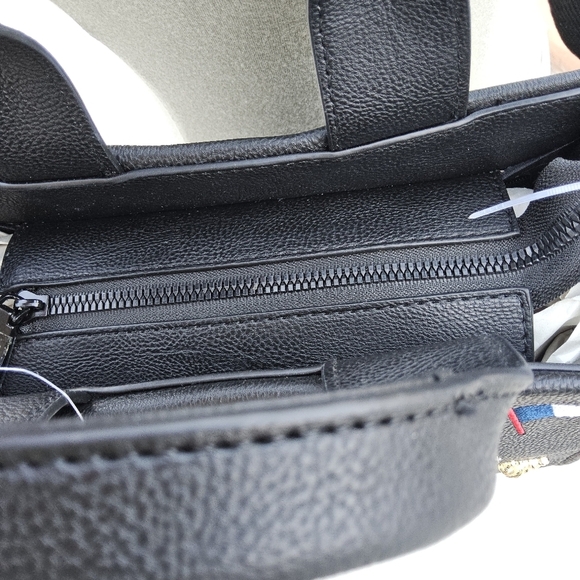 NWT BETSEY JOHNSON BLACK EMBOSSED CHARM TOTE - Picture 4 of 7